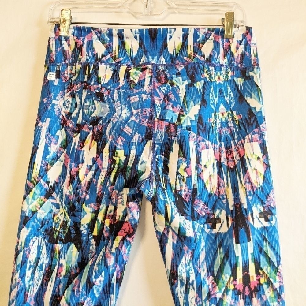 Fabletics Salar Capri Reef Cropped Leggings Small - Picture 5 of 6